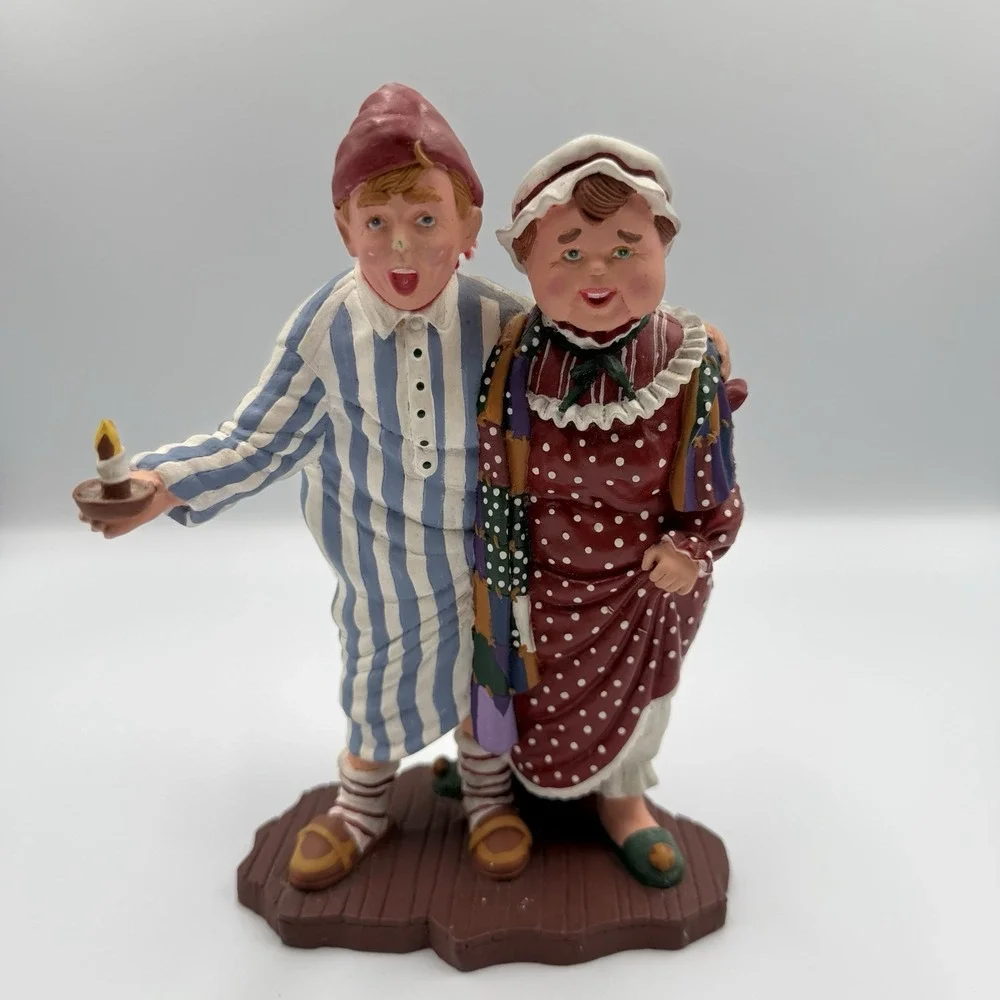 Vintage Dept‎ 56 Mama In Her Kerchief Papa In His Cap Christmas Figurine 7.5'in